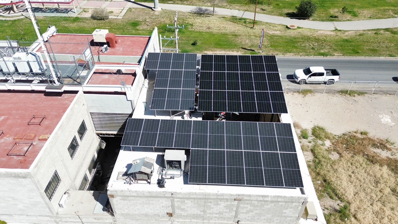 Paneles solares local comercial Capri Arizona