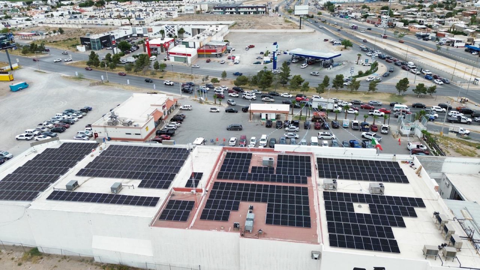 Paneles solares local comercial Distmar