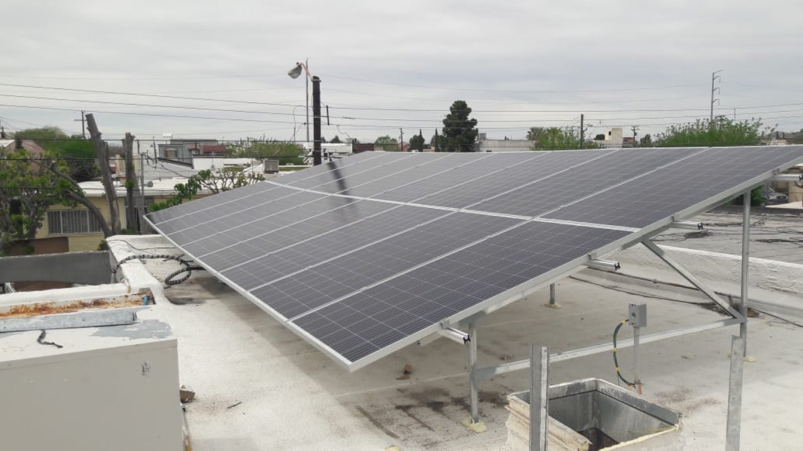 Paneles solares residenciales Las Torres
