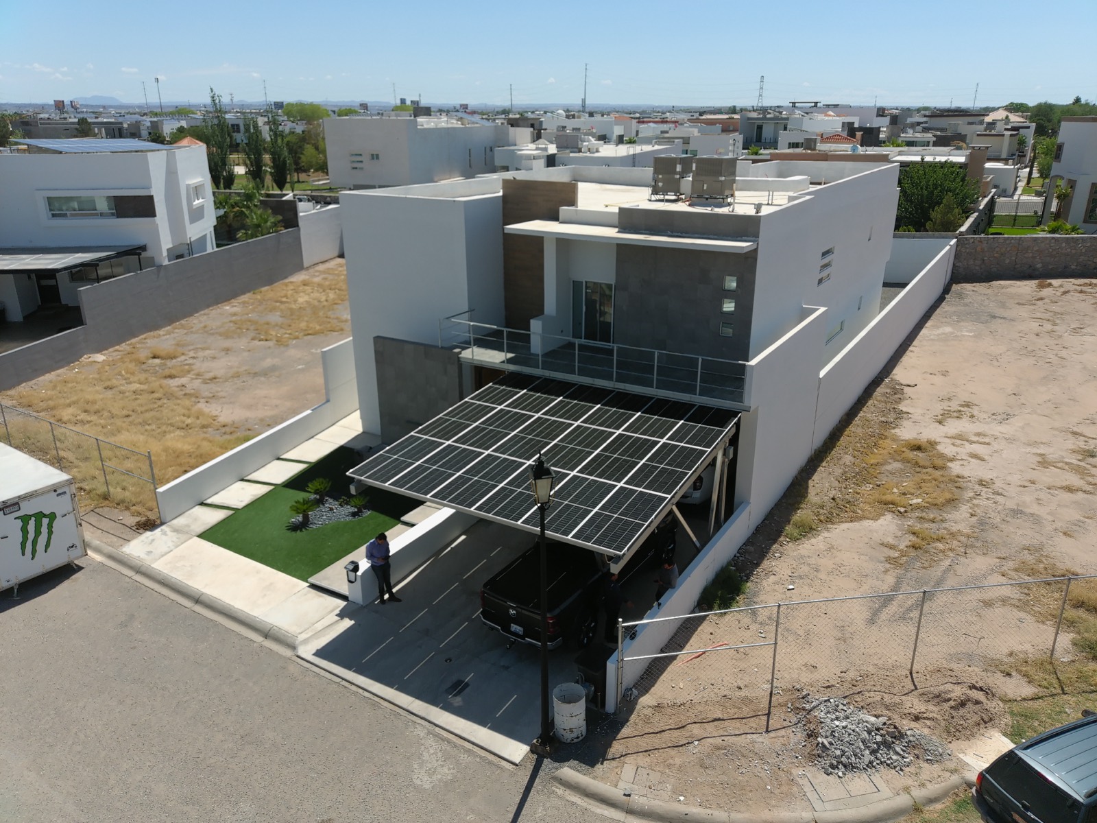 Paneles solares residenciales Misión de los lagos