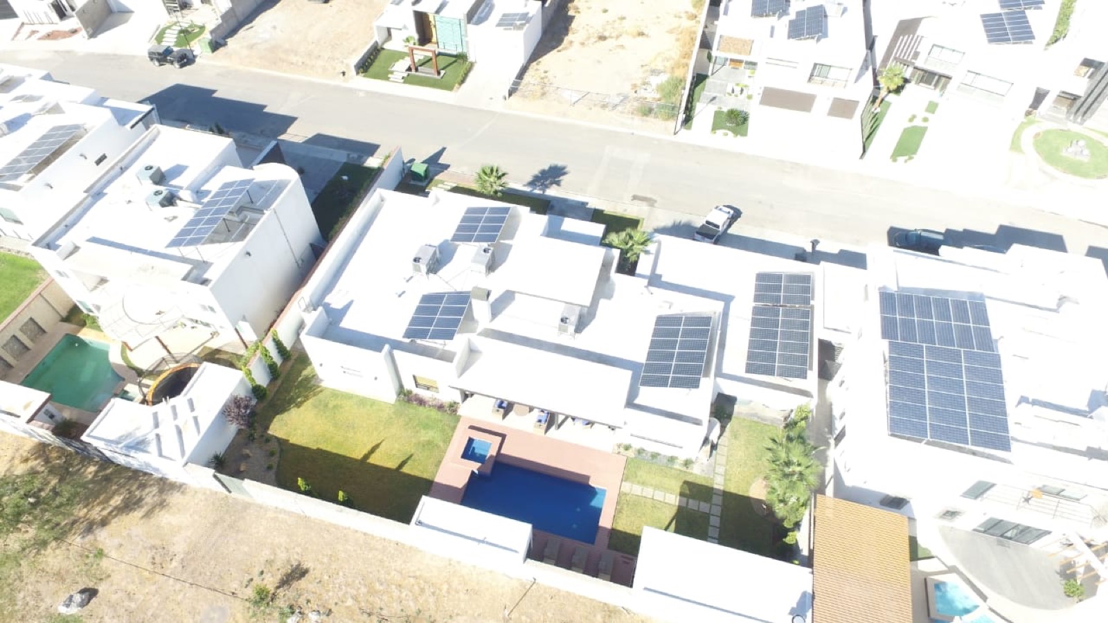 Paneles solares residenciales Misión de los lagos
